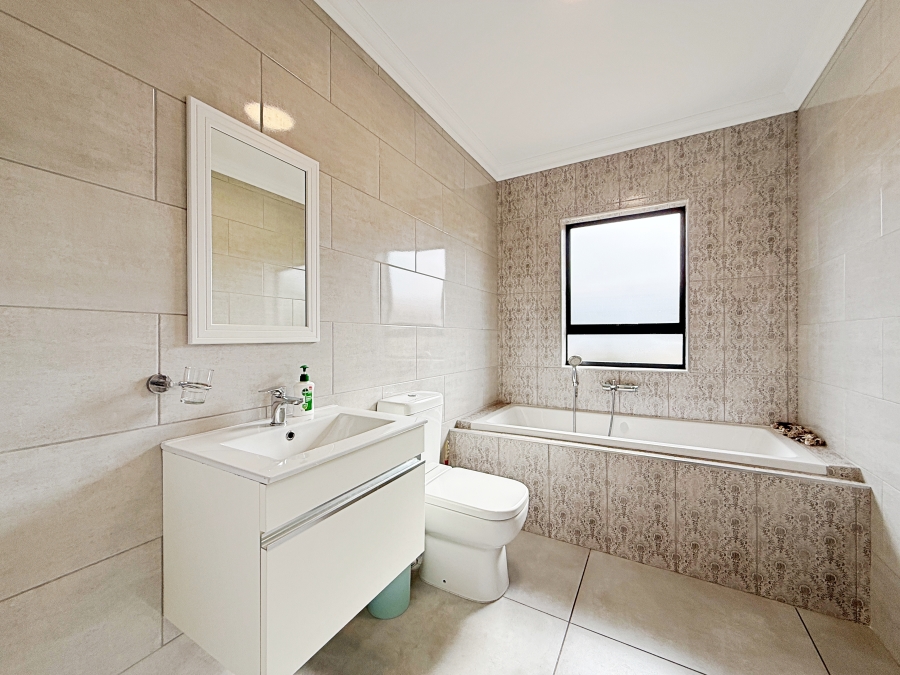 3 Bedroom Property for Sale in Langebaan Country Estate Western Cape